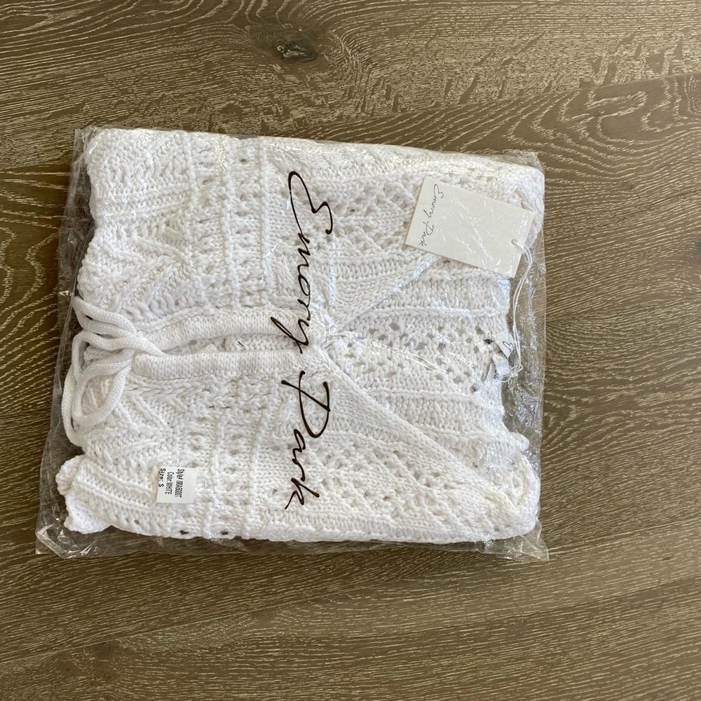 Emory Park crochet keyhole cardigan - Picture 6 of 7